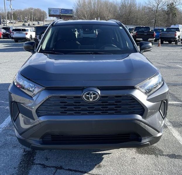 Toyota RAV4 • 2019 • 40,000 km 1