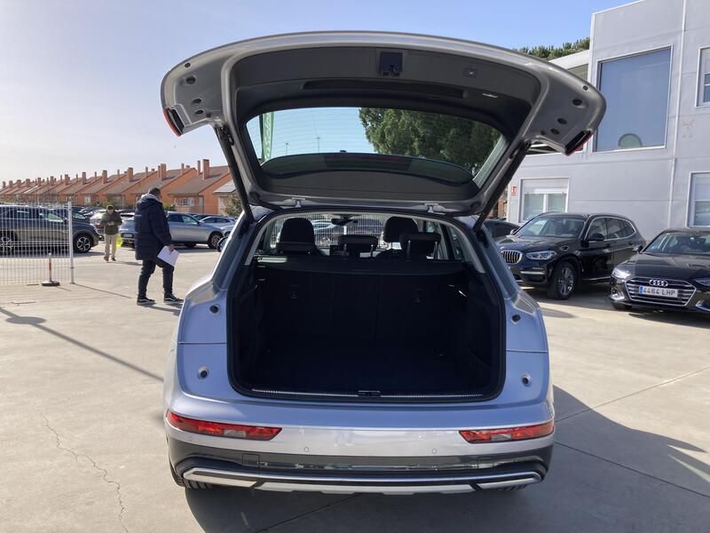 Audi Q5 • 2023 • 19,949 km 13