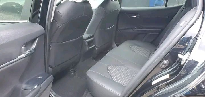 Toyota Camry • 2020 • 25,000 km 4