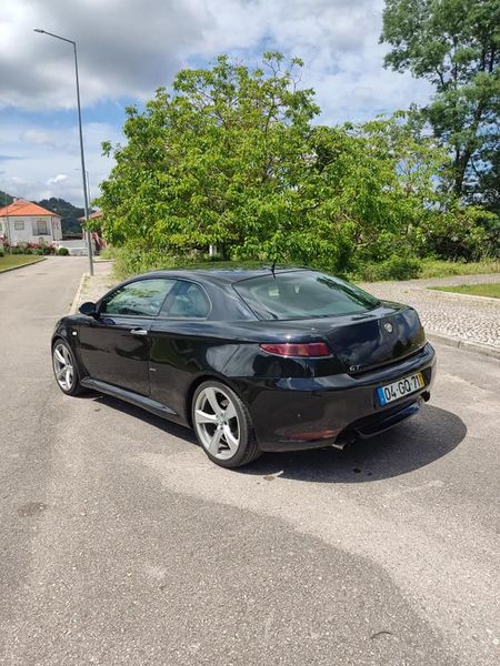 Alfa Romeo GTV • 2008 • 240,000 km 3