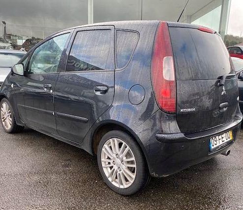 Mitsubishi Colt • 2008 • 90,000 km 5