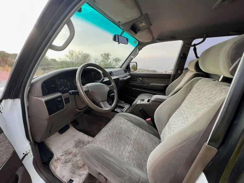 Toyota Land Cruiser • 1997 • 272,000 km 6