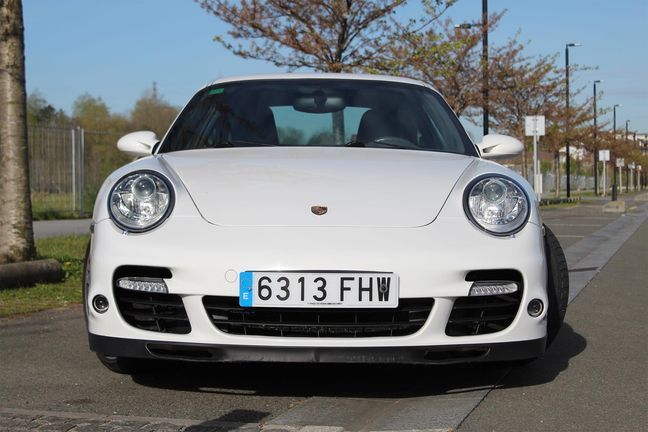 Porsche 911 Turbo • 2006 • 122,500 km 6