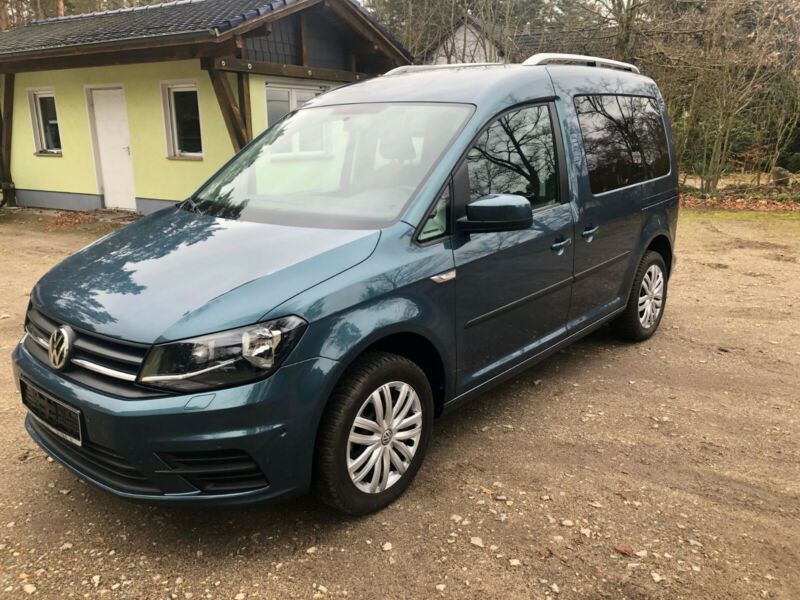 Volkswagen Caddy • 2015 • 67,300 km 6