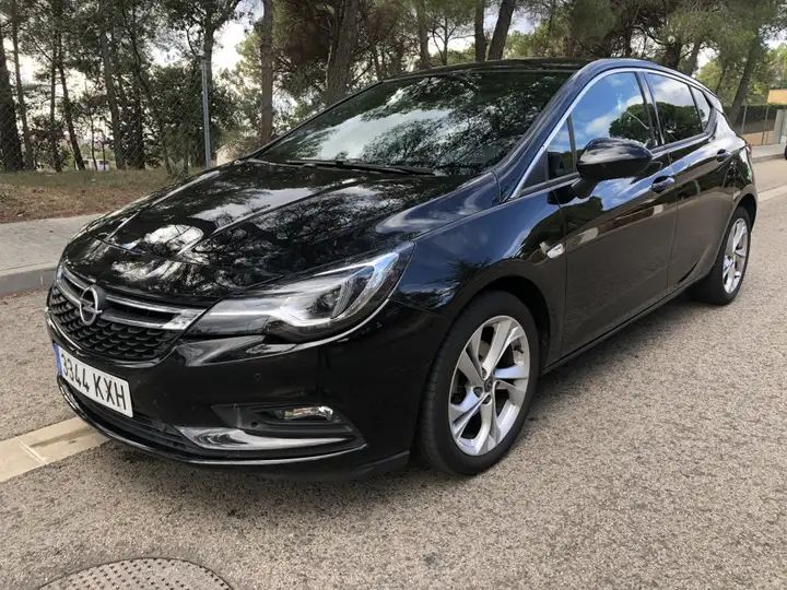 Opel Astra • 2019 • 71,000 km 4