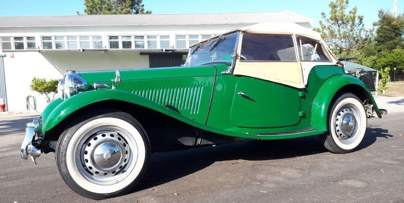 Cadillac ATS Coupe • 1953 • 67,000 km 3