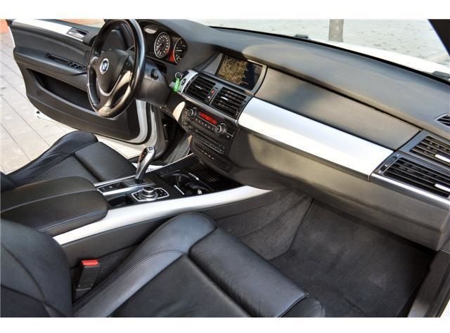 BMW X5 • 2012 • 215,000 km 8