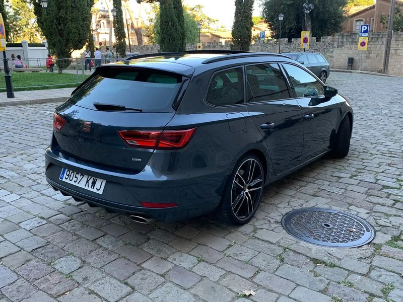 Seat Leon ST • 2019 • 54,000 km 3