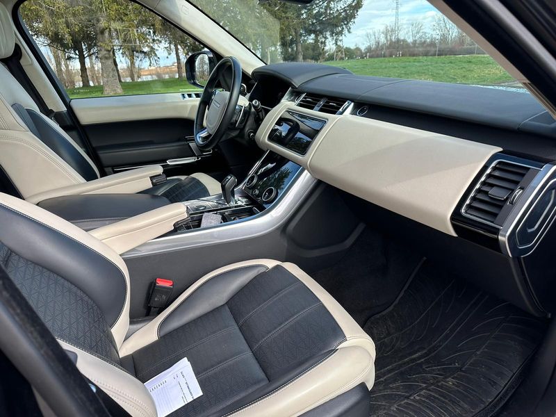 Land Rover Range Rover • 2020 • 66,000 km 19