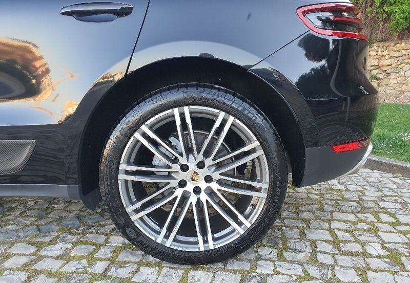 Porsche Macan • 2014 • 54,000 km 3