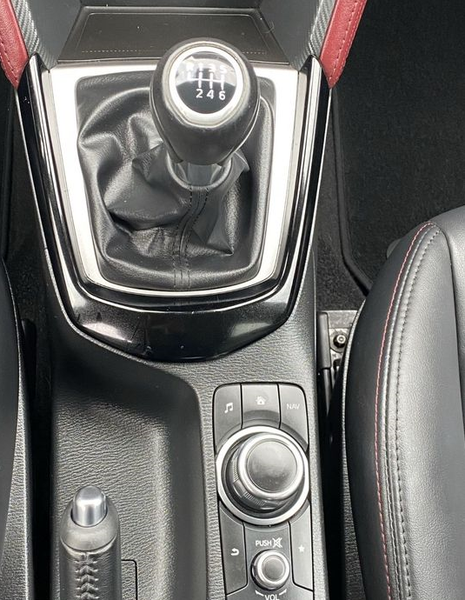 Mazda CX-3 • 2015 • 63,000 km 35