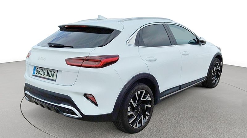 Kia Cee`d • 2023 • 45,700 km 6