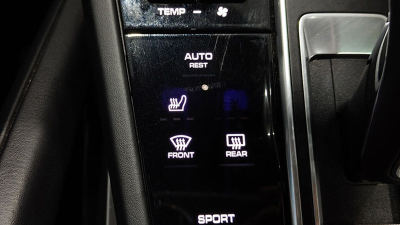 Porsche Cayenne • 2019 • 112,000 km 9