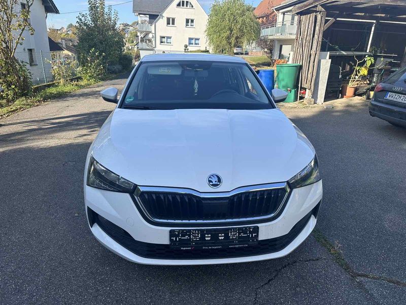 Škoda Rapid • 2019 • 182,500 km 2
