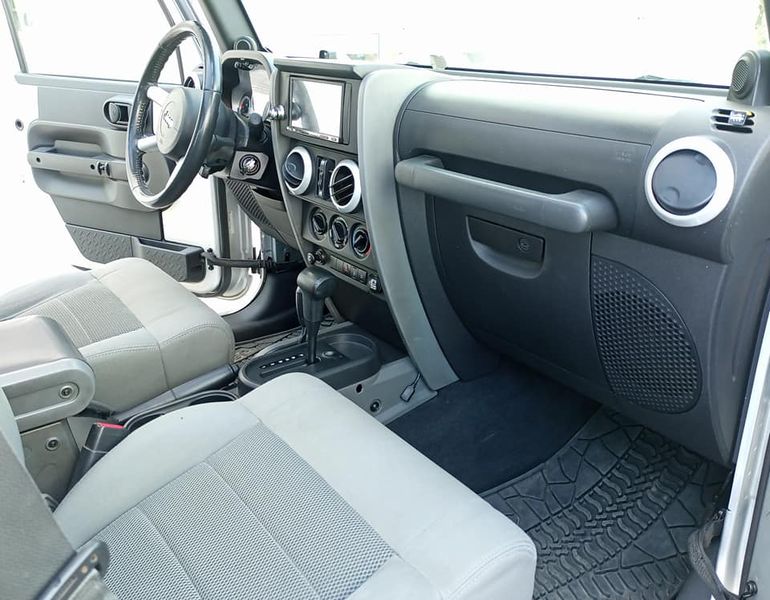 Jeep Wrangler JK • 2009 • 60,000 km 4