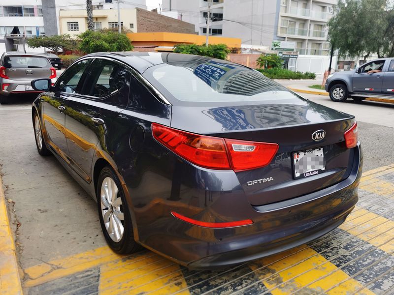 Kia Optima • 2014 • 45,000 km 9