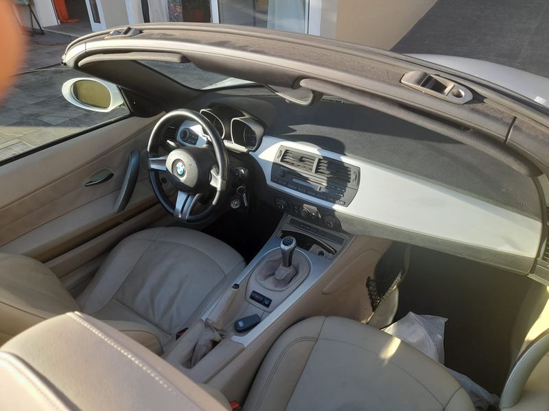 BMW Z4 • 2007 • 175,000 km 4