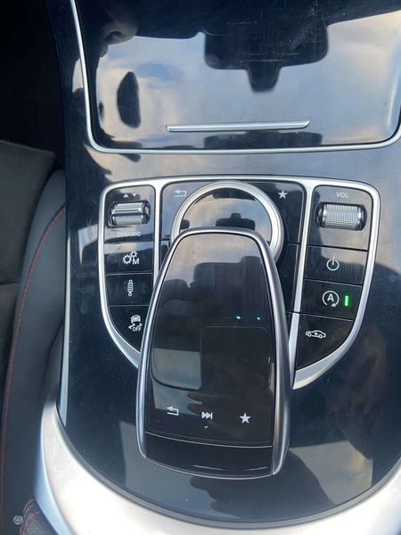 Mercedes-Benz GLC • 2018 • 133,000 km 4