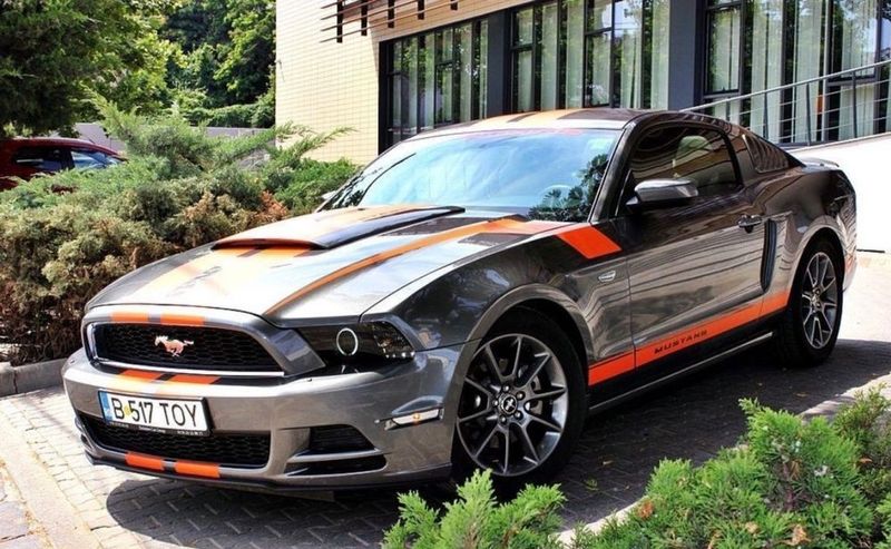 Ford Mustang • 2014 • 60,000 km 1