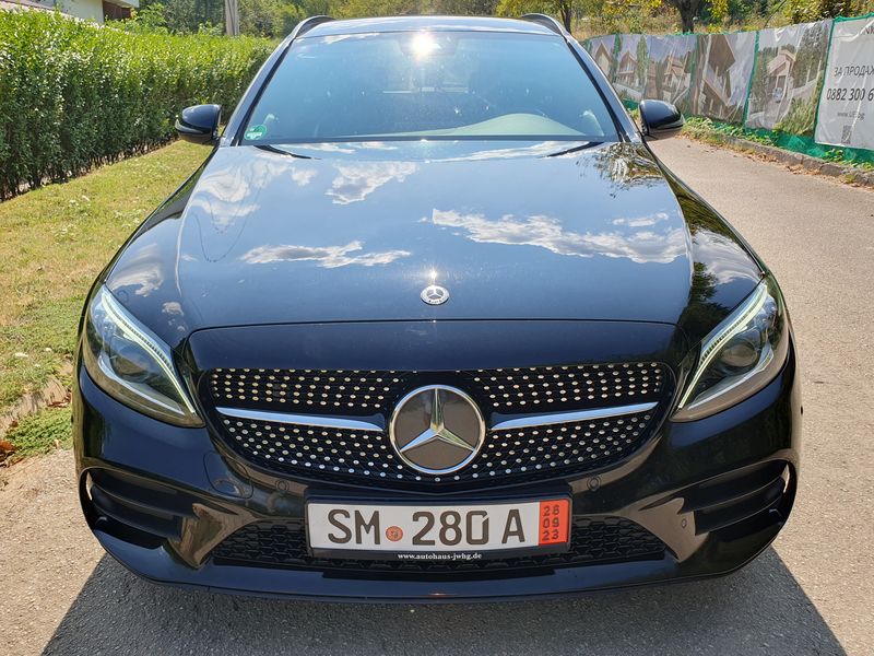 Mercedes-Benz C-Class • 2020 • 120,000 km 1