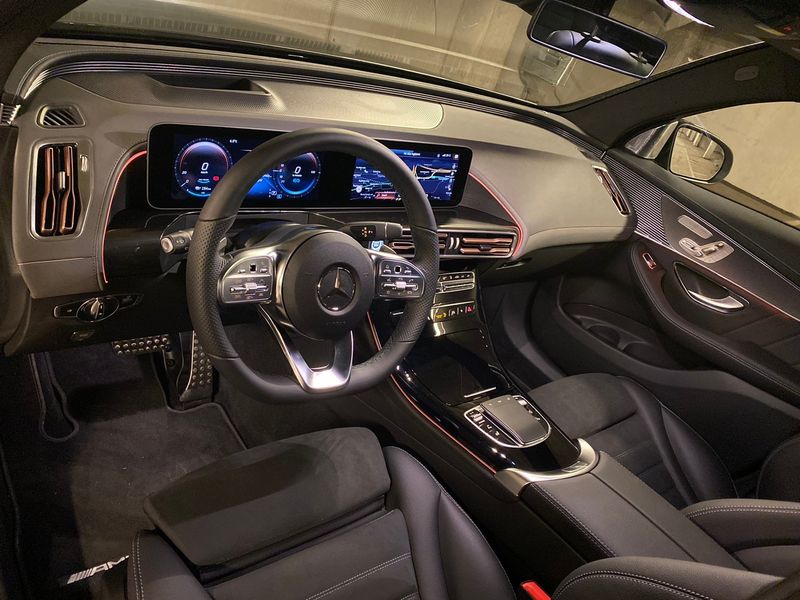 Mercedes-Benz E-Class • 2020 • 43,990 km 8