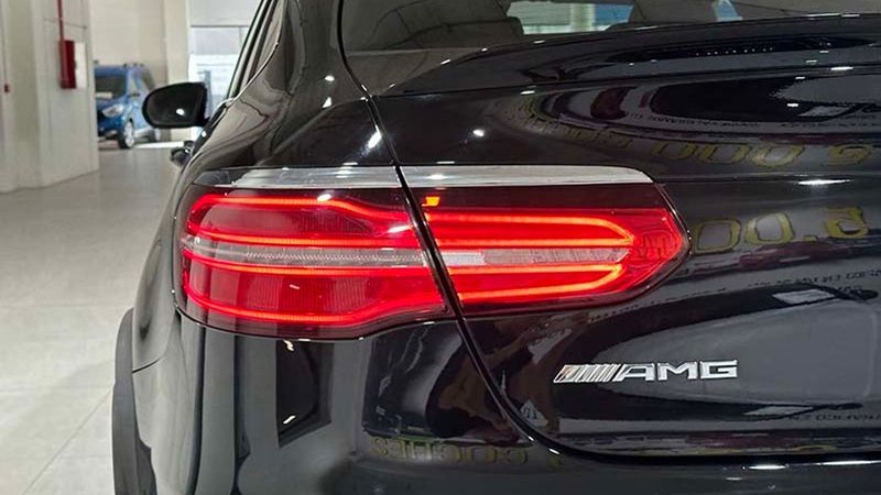 Mercedes-Benz GLC-Class Coupe • 2017 • 68,000 km 12