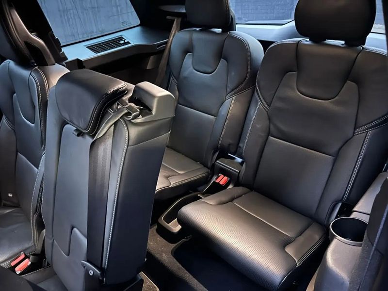 Volvo XC90 • 2020 • 28,000 km 10
