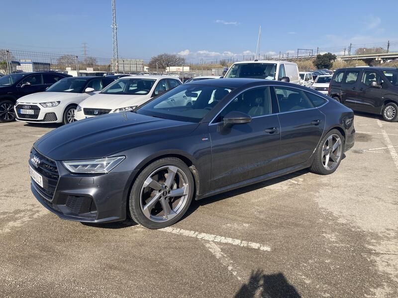 Audi A7 • 2020 • 42,500 km 1