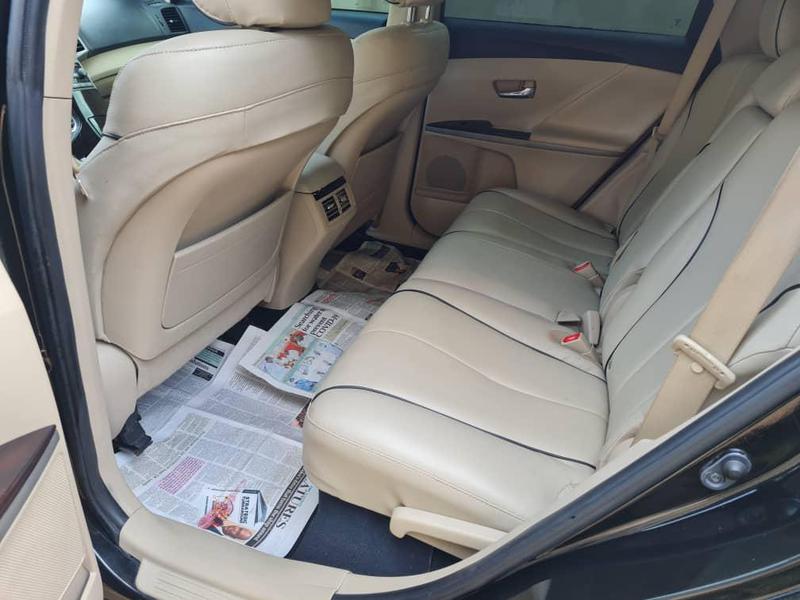 Renault 10 • 2010 • 120,000 km 12