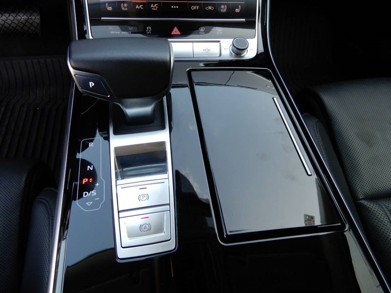 Audi A8 • 2018 • 69,000 km 3