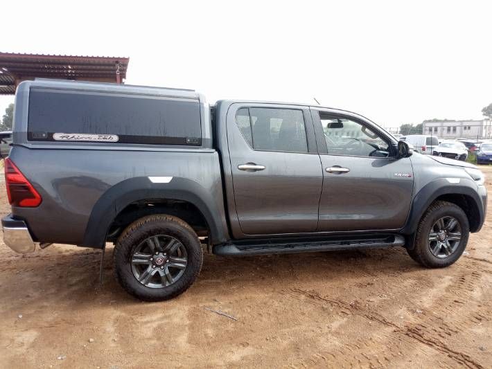 Toyota Hilux • 2021 • 75,855 km 3