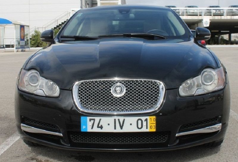 Jaguar XF • 2010 • 255,000 km 1