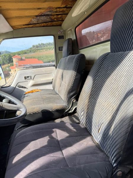 Mitsubishi Fuso canter • 1999 • 150,000 km 3
