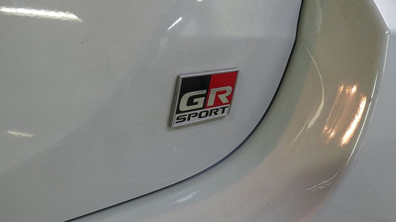 Toyota Yaris • 2023 • 7,088 km 8