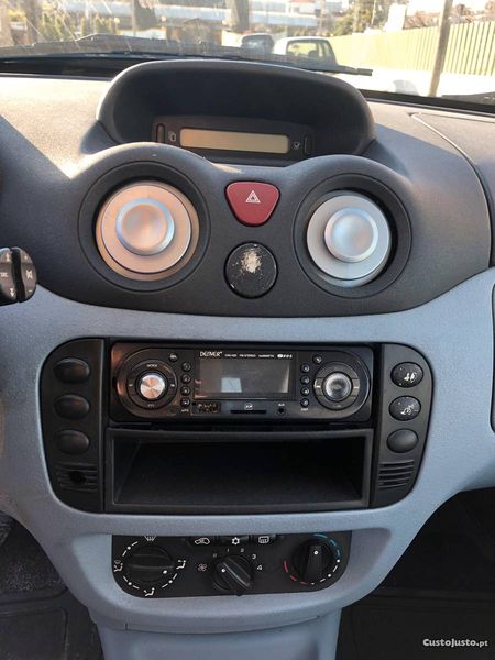 Citroën C3 • 2002 • 160,000 km 6