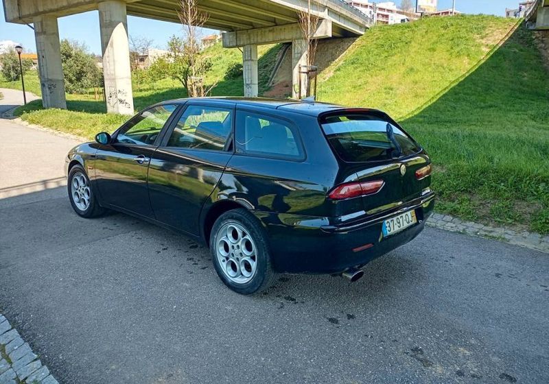 Alfa Romeo 145 • 2000 • 380,000 km 2