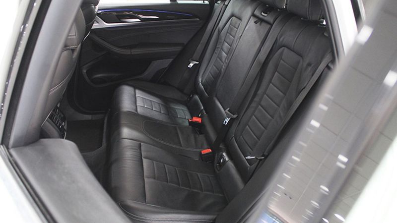 BMW X4 • 2019 • 44,868 km 9