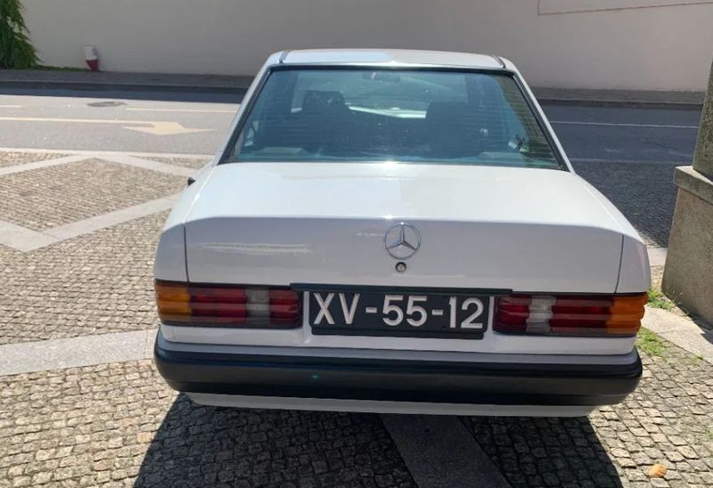 Mercedes-Benz 190 E • 1992 • 201,234 km 1