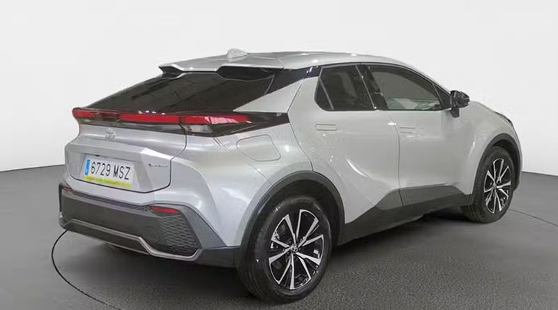 Toyota C-HR • 2024 • 7,811 km 3