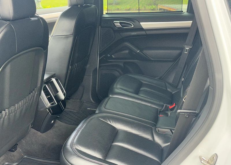 Porsche Cayenne • 2014 • 109,000 km 12