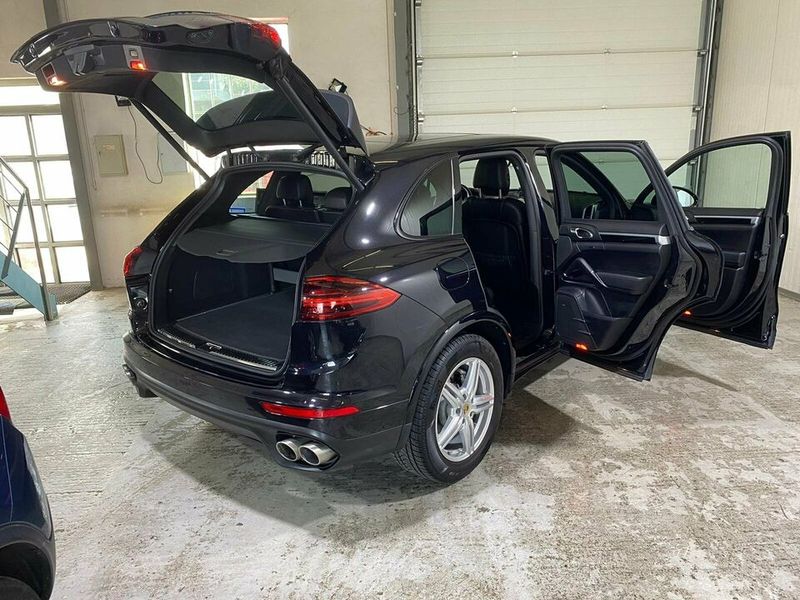 Porsche Cayenne • 2017 • 70,000 km 7