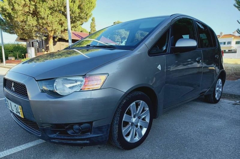 Mitsubishi Colt • 2009 • 105,000 km 1