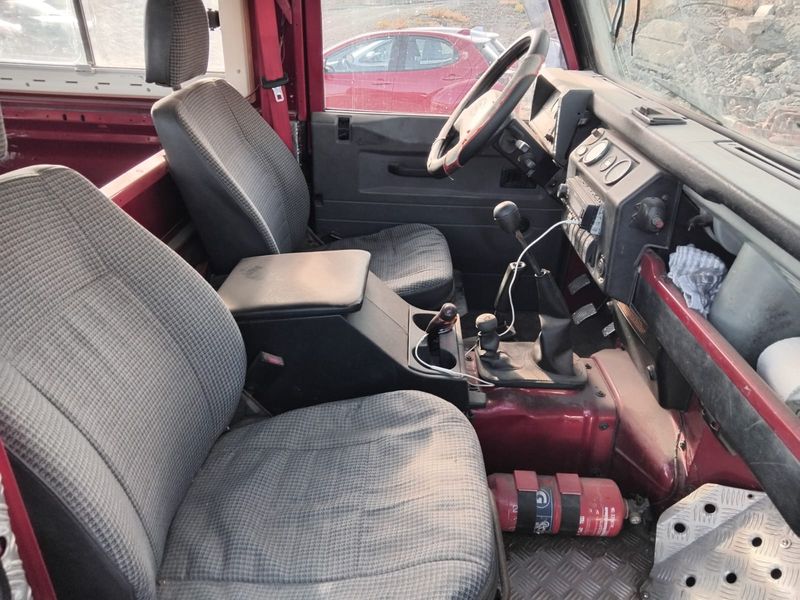 Land Rover Defender • 1993 • 430,000 km 5