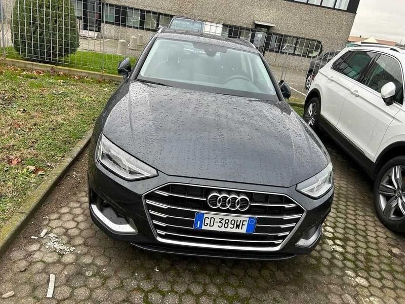 Audi A4 • 2021 • 52,000 km 3