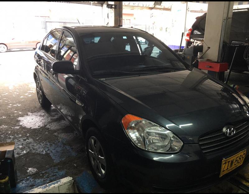 Hyundai Accent • 2011 • 96,000 km 12