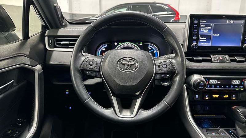 Toyota RAV4 • 2021 • 59,720 km 4