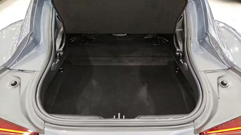 Toyota Supra • 2023 • 3,470 km 9