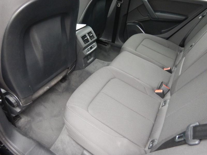 Audi Q5 • 2020 • 119,000 km 5