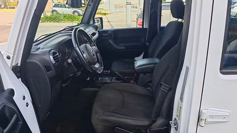 Jeep Wrangler • 2018 • 96,687 km 3