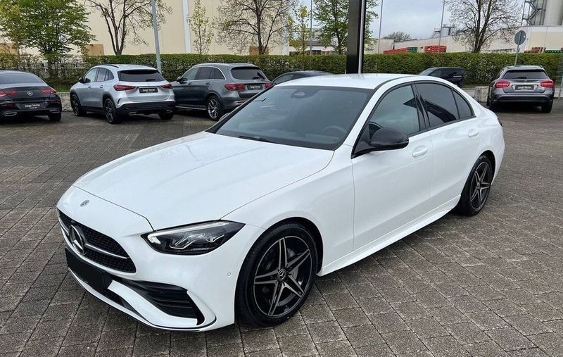 Mercedes-Benz C • 2022 • 17,500 km 1